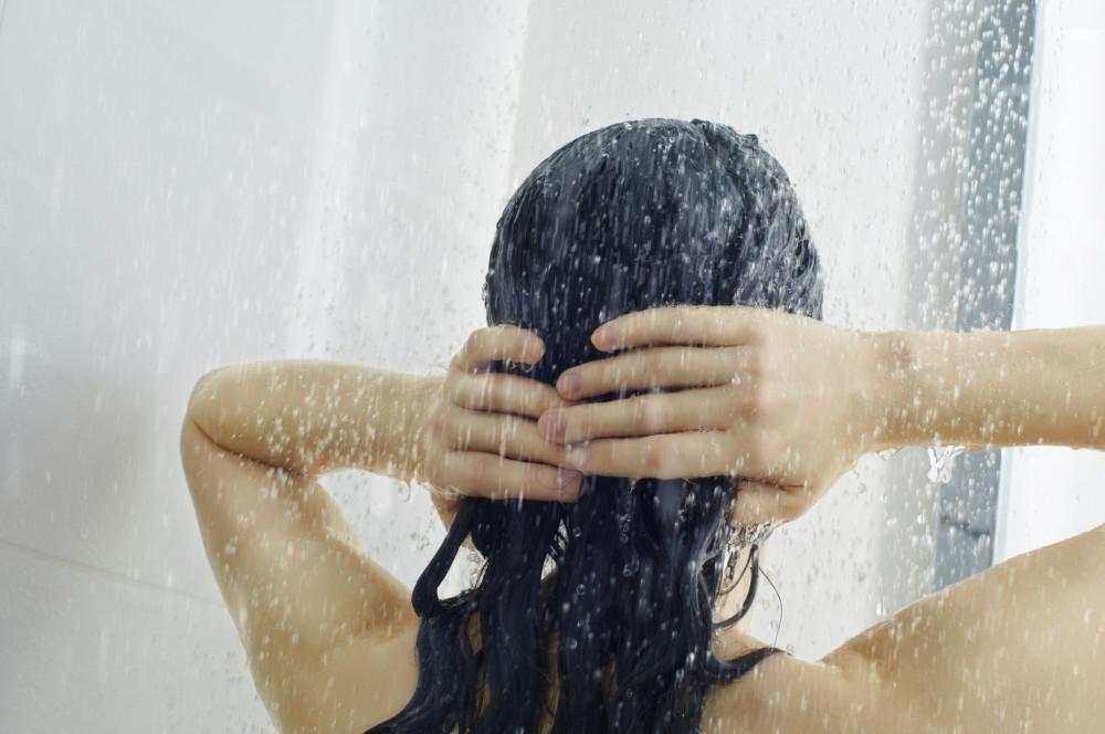 Resultado de imagem para Tomar banho todos os dias pode fazer mal a saúde, revela estudo