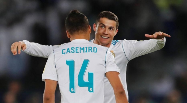 Cristiano Ronaldo comemora gol com Casemiro. Foto: Amr Abdallah Dalsh/Reuters