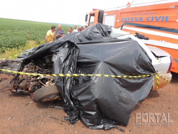 A vítima fatal foi identificada, Paula Renata Schiavo de 36 anos. (Foto: Léo Silva)