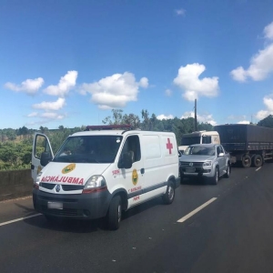 Não há previsão de liberação do trecho, segundo a PRF (Foto: Wesley Cunha/RPC)