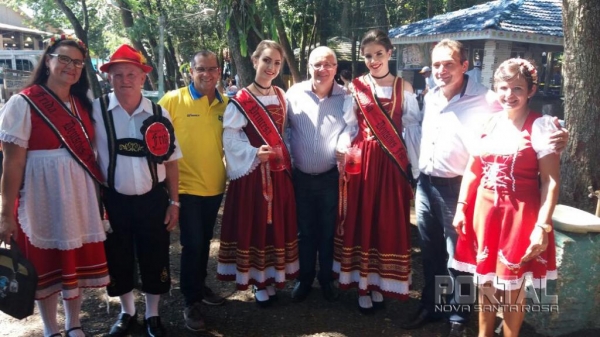 A festa reuniu milhares de pessoas. (Foto: Marechal News)