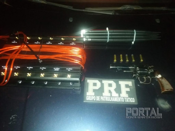 A apreensão aconteceu durante abordagem de rotina em frente ao posto policial. (Foto: PRF)