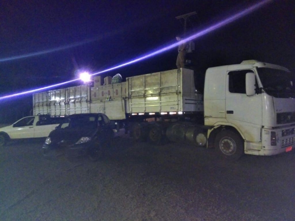 A carreta estava em um sítio. (Foto: BPFRON)