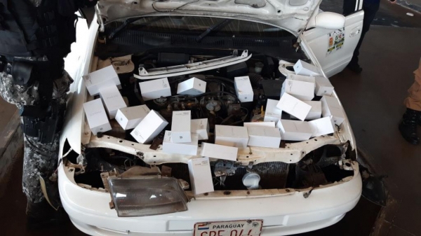 A droga e os celulares estavam em um taxi. (Foto: Assessoria)