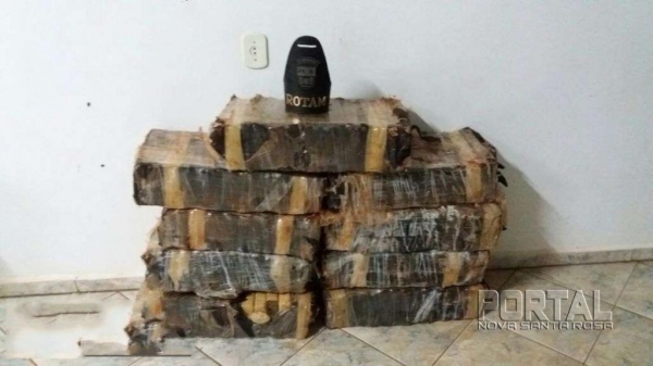 Os nove fardos da droga pesaram 223 kg (Foto: Bogoni)