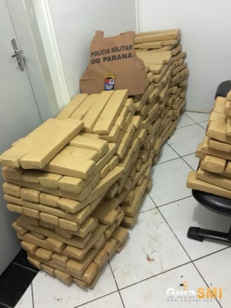 A droga estava em um Honda Civic . (Foto: Guia SMI)