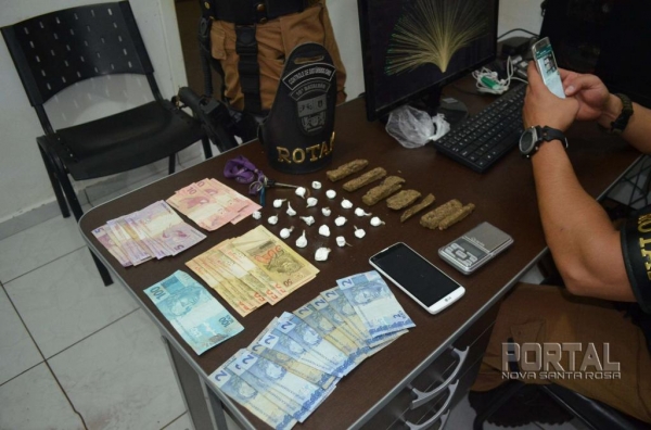 Maconha e cocaína foram detidas. (Foto: Bogoni)