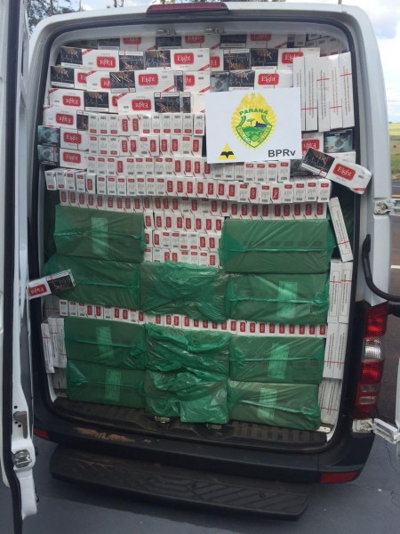 O motorista abandonou o veículo. (Foto: PRE)