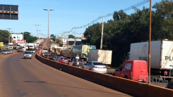 Duas manifestações deve acontecer na região hoje (21). (Fotos: Colaborador)