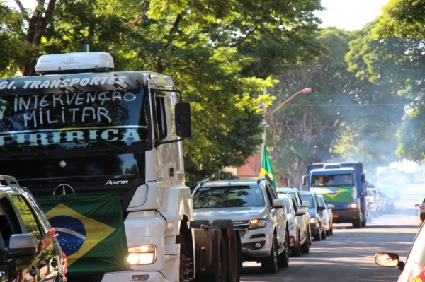 A passeata aconteceu nesta manhã (28). ( Fotos: Portal Nova Santa Rosa)