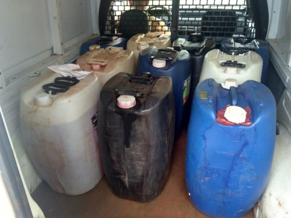 A gasolina foi contrabandeada do Paraguai (Foto: Divulgação )