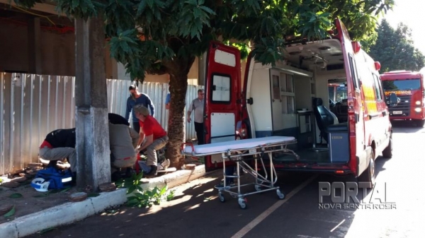 O trabalhador foi socorrido pelos Bombeiros. (Fotos: Marcio Cerny)