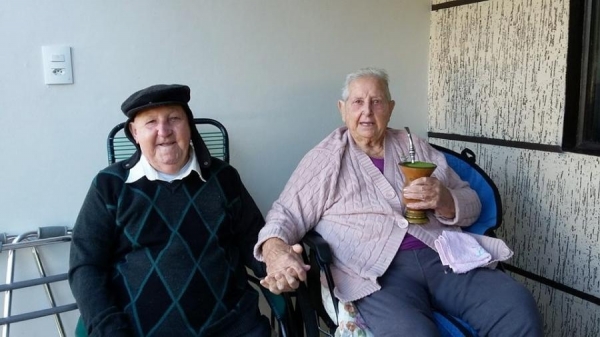 Francisca e Osvino completaram também neste mês 65 anos de residência no Paraná (Foto: Reprodução Facebook )