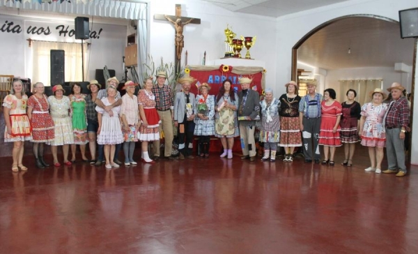 A ação foi prestigiada pela Secretária de Assistência Social André Hahn, servidores da secretaria, CRAS e CREAS (Foto: Divulgação )