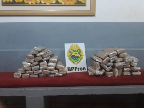 Após pesados totalizaram 30,456 kg .(Foto:BPFron)