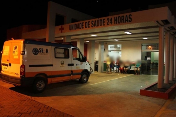  Os feridos foram encaminhados para atendimento médico (Foto: AquiAgora.net )