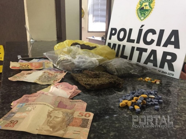 Eles estavam comercializando droga na rodoviária. (Foto:PM)