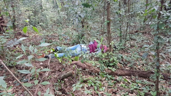 O cadáver estava em um local de difícil acesso. (Fotos: CGN)