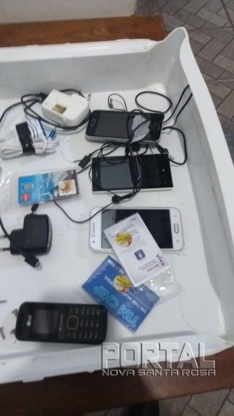 Diversos pararelhos foram encontrados. (Fotos:Polícia Militar)