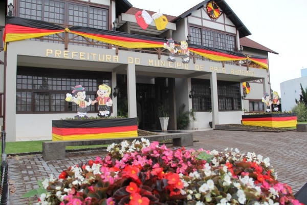 Cenário da festa caracterizada pela diversão e gastronomia toma conta de Pato Bragado (Foto: Marili Koehler )