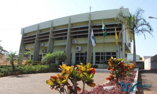 Prefeitura Municipal de Terra Roxa. (Foto: TRX OnLine)