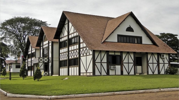 Prefeitura de Quatro Pontes. (Foto: Reprodução)