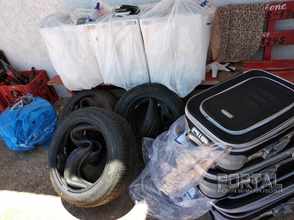 A apreensão foi durante abordagem de veículo suspeito. (Foto: PM)