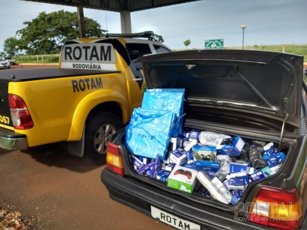 O veículo e a mercadoria foram encaminhados a delegacia da Receita Federal de Guaíra. (Foto: PRE)