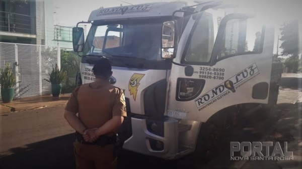 Caminhão recuperado pela PM. (Foto: PM)