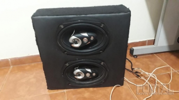 Caixa de som apreendida. (Foto: Divulgação)