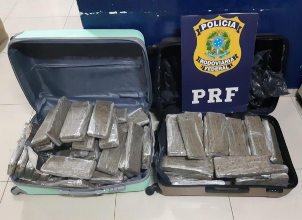 A droga totalizou 60Kg. (Foto: PRF)