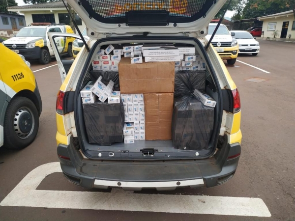A PM não divulgou o total de cigarros apreendidos. (Foto: PM)