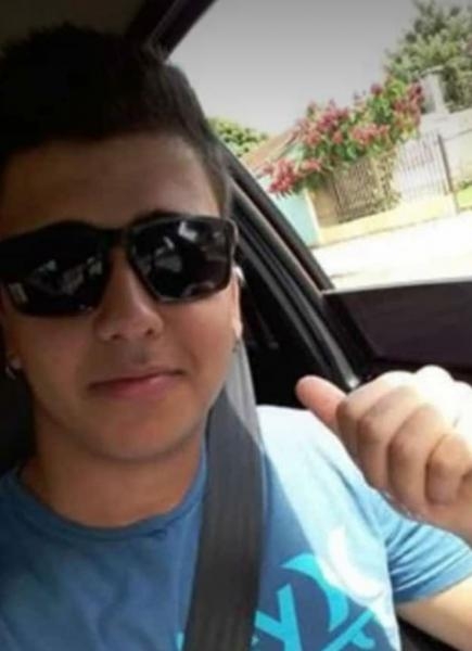 Marcos André Goulart Pavão, de 18 anos, foi morto após uma perseguição policial em Toledo — Foto: Arquivo Pessoal