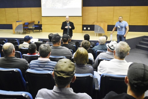 A reunião aconteceu na manhã de hoje (29). (Foto: Assessoria)