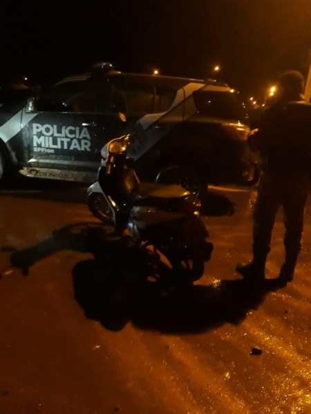 A moto foi roubada ontem. (Foto: BPFron)