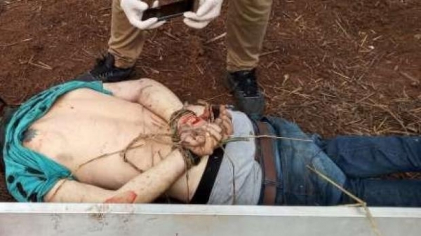  O corpo estava desfigurado. (Foto: Catve)