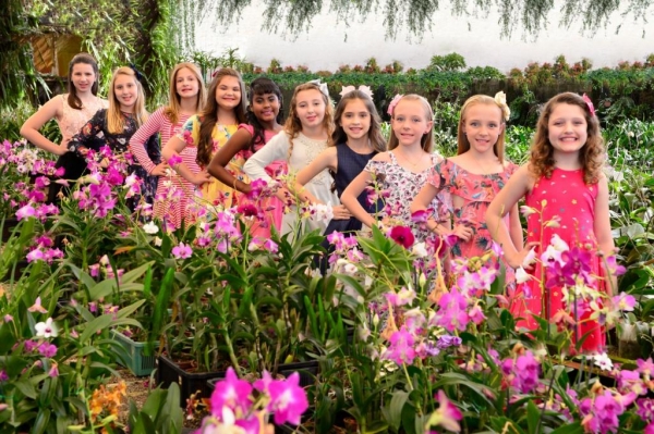 Dez candidatas vão concorrer ao título de Princesa das Orquídeas 2019.. (Foto: Assessoria)