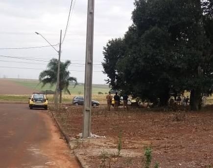 No local estava a filha de 12 anos, que afirmou aos policiais também estar sofrendo abuso do próprio pai. (Foto: CGN)