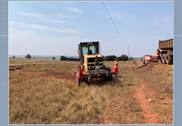 Homem morreu atropelado por uma máquina niveladora, em Loanda — Foto: Reprodução/RPC