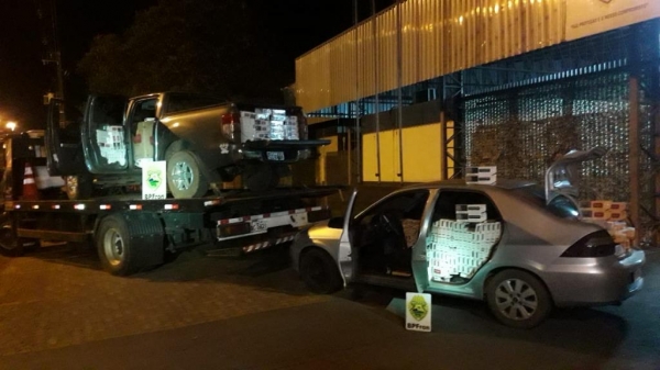 Os dois veículos foram encaminhados para a Receita Federal. (Fotos: Divulgação BPFron)