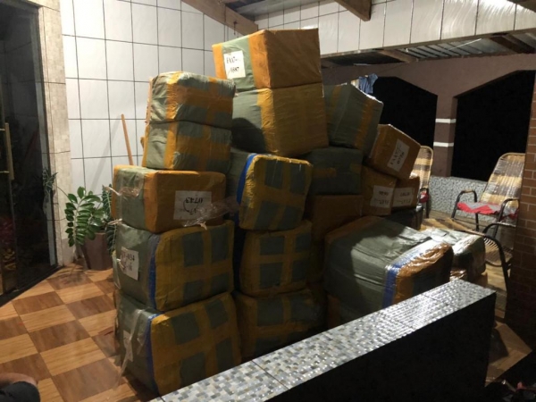 Ao todo foram 46 volumes de mercadoria apreendida. (Foto: Divulgação)