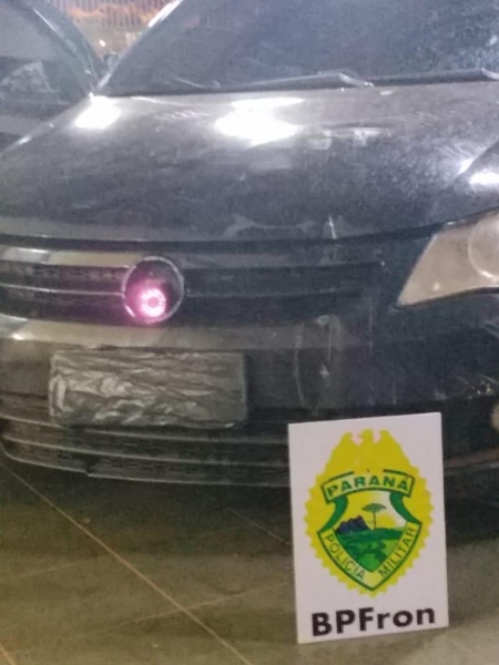 Com este equipamento o veículo anda a noite com os faróis desligados. (Fotos: BPFron)