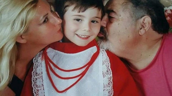 Na foto, Loraci Matthes, 50 anos, o filho Mateo Teneu, 8 anos, e Carlos Alberto Tuneu, 67 anos – Foto: Reprodução/Arquivo Pessoal/ND