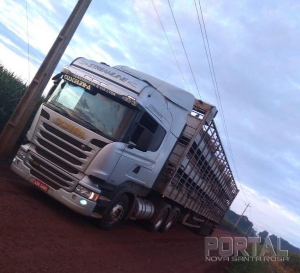 Carreta furtada em Marechal Rondon. (Foto: Colaborador)