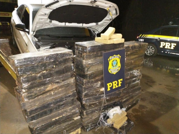 Os fardos  totalizaram 517,52 quilos da droga.(Fotos: PRF)