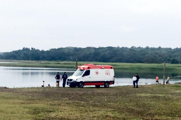 Equipes do SAMU e Defesa Civil foram acionados para prestarem os primeiros socorros a vítima.(Foto: Divulgação)