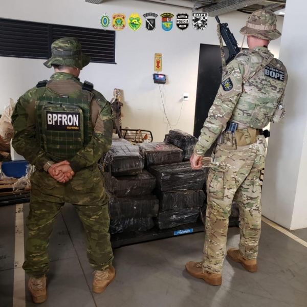 A ação foi realizada pela integração entre PF, COE/BOPE e COBRA/BPFRON. (Foto: Divulgação)