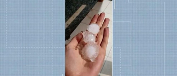 Chuva e granizo causaram estragos em cidades catarinenses — Foto: Reprodução/ NSC TV