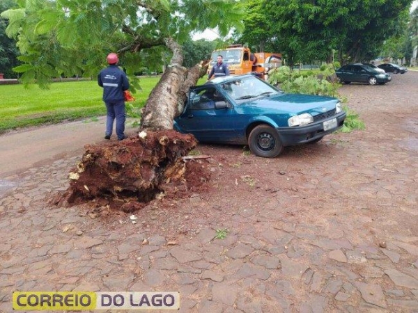 O Verona, que tem placas de Santa Helena ficou bastante danificado.(Foto: Correio do Lago)
