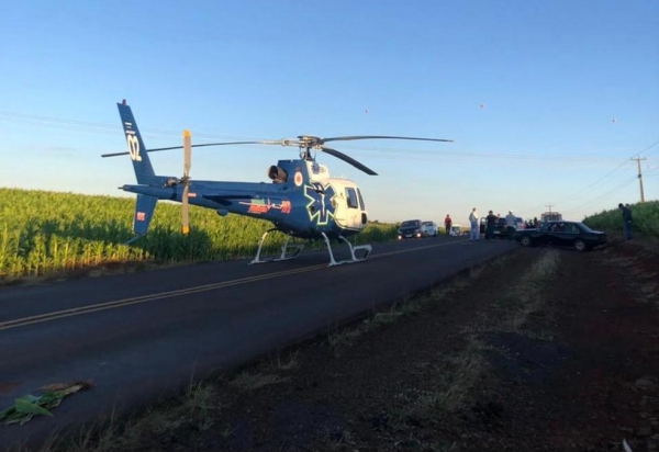 Acidente aconteceu entre dois carros, neste sábado (8), na PR-488 — Foto: Samu Oeste/Divulgação